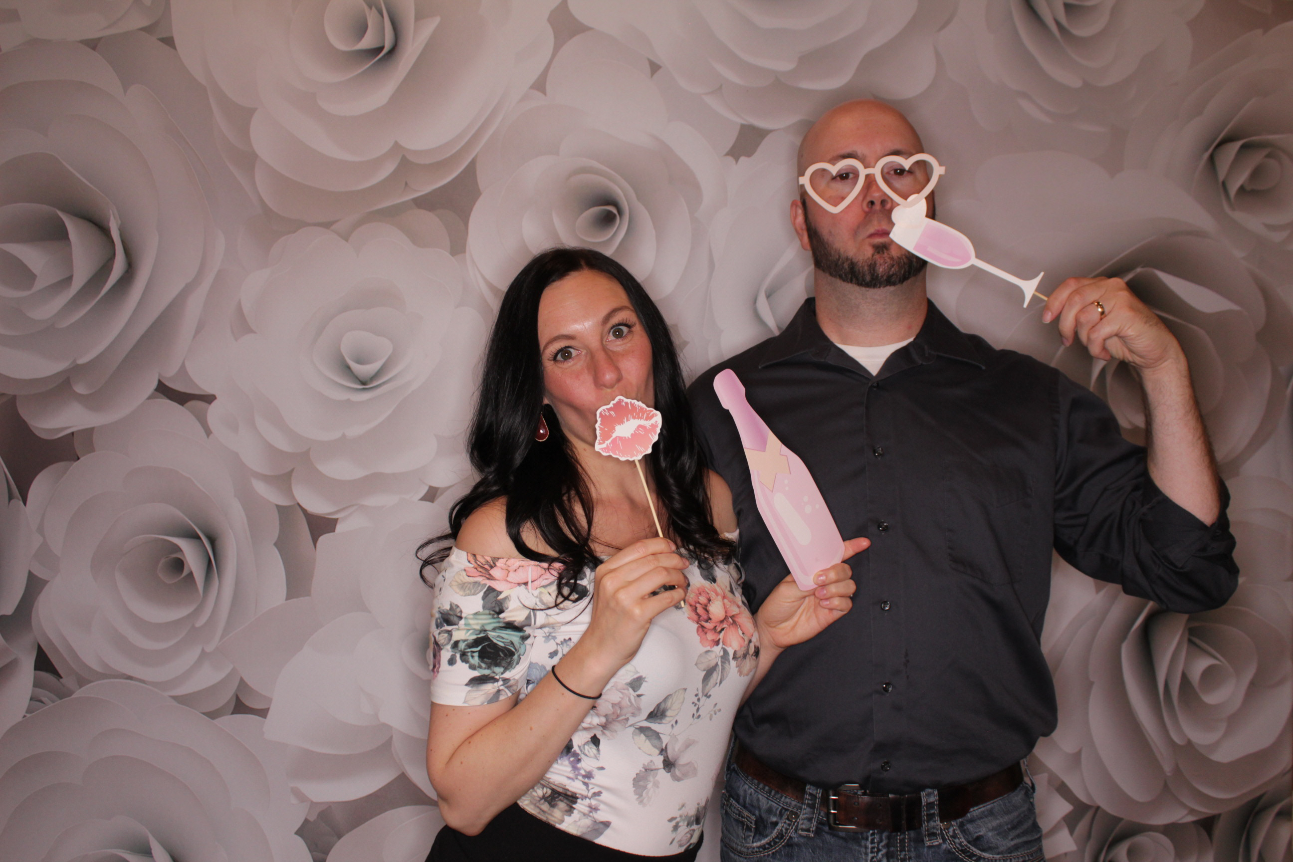 Danni and Brock’s Wedding | View more photos from the event at gallery.photoboothbillings.com/u/PhotoBoothBillings/Danni-and-Brock’s-Wedding